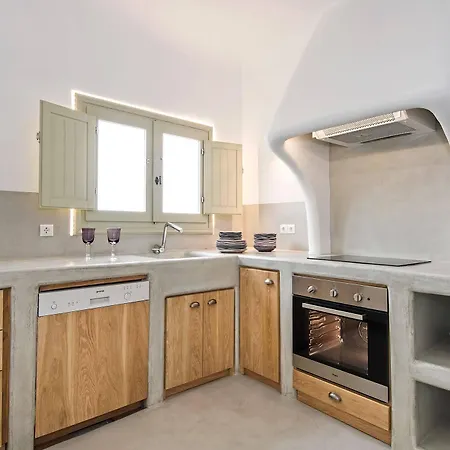 Terrace House Pyrgos Kallistis